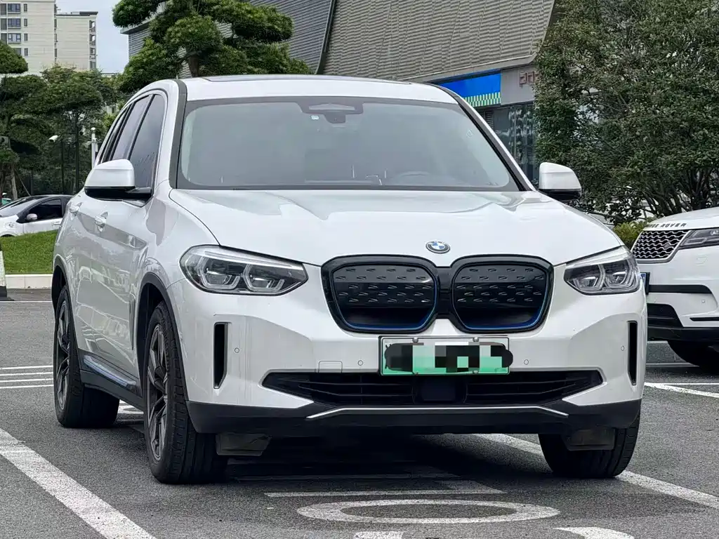 BMW iX3 — миниатюра 3