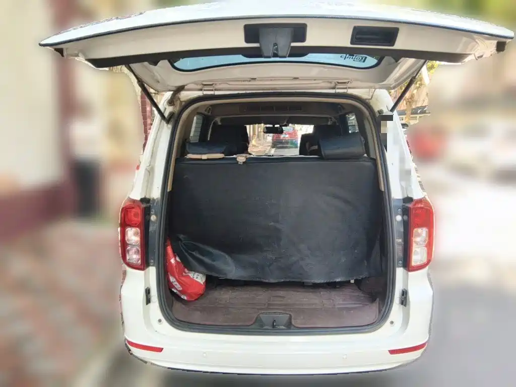 Wuling Hongguang — миниатюра 15