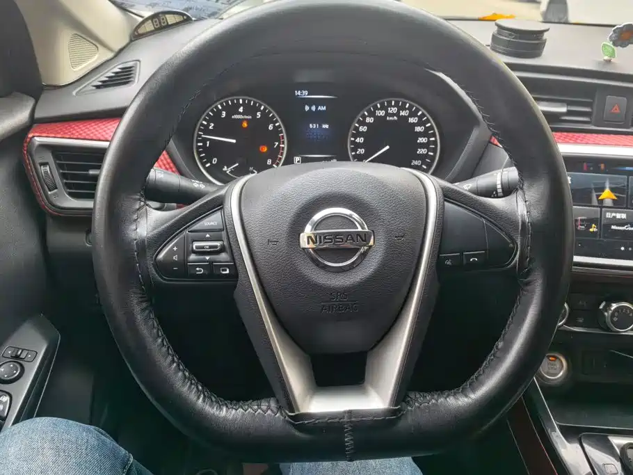 Nissan Bluebird — миниатюра 15