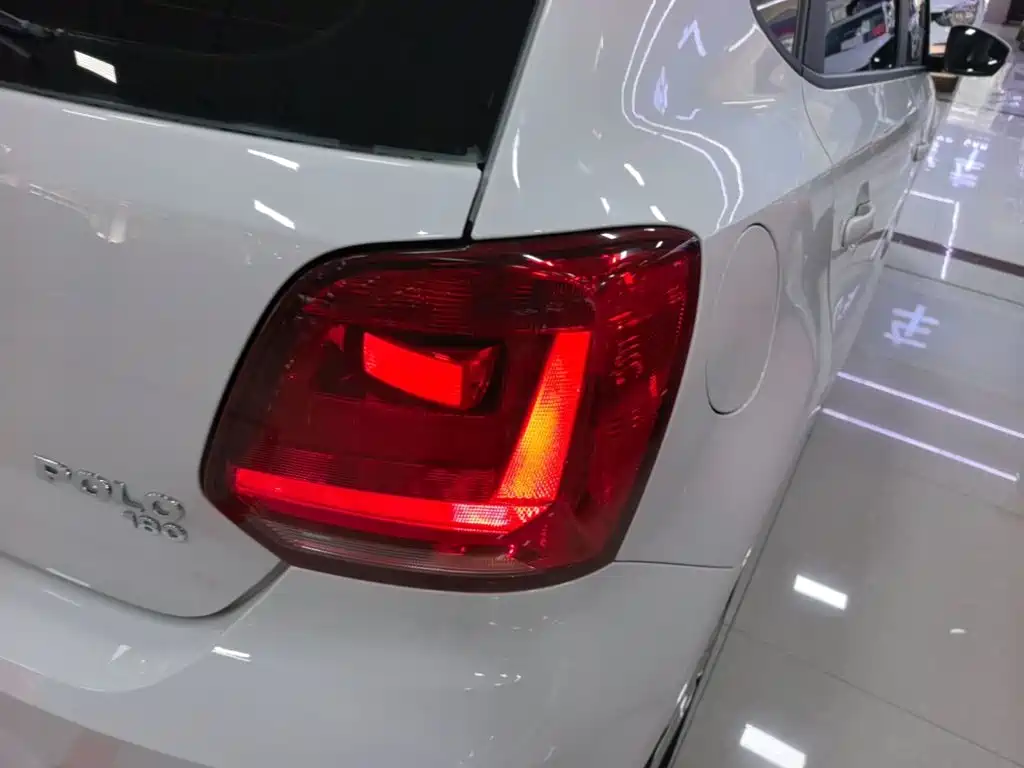 Volkswagen Polo — миниатюра 8