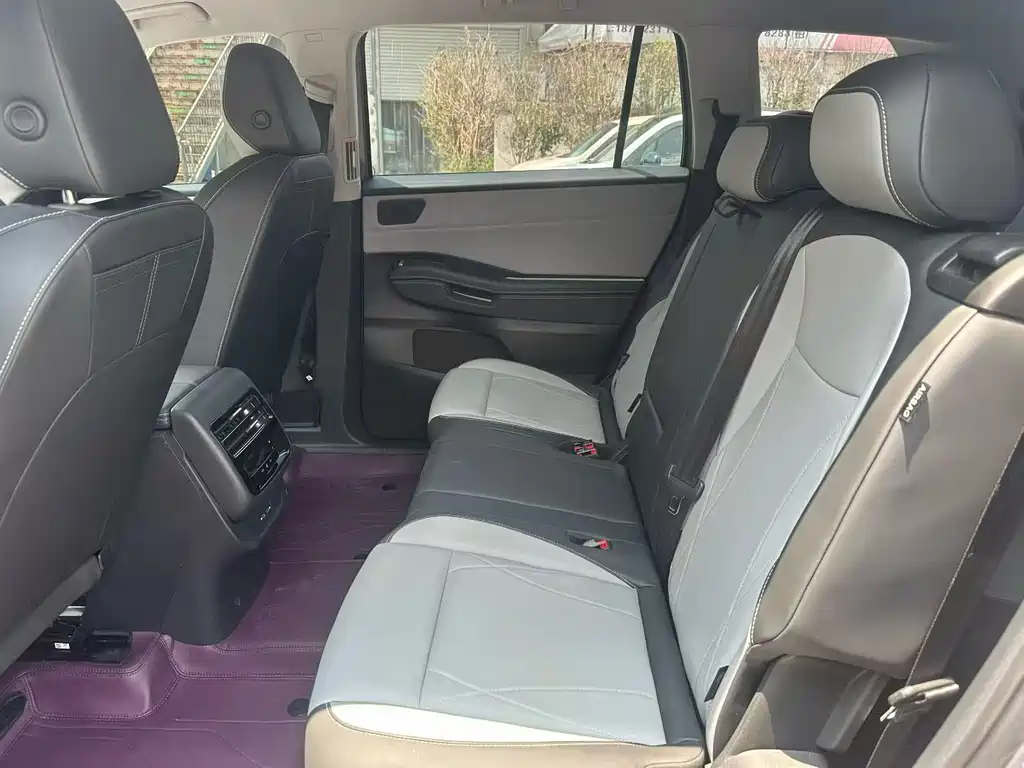 Volkswagen Teramont — миниатюра 4
