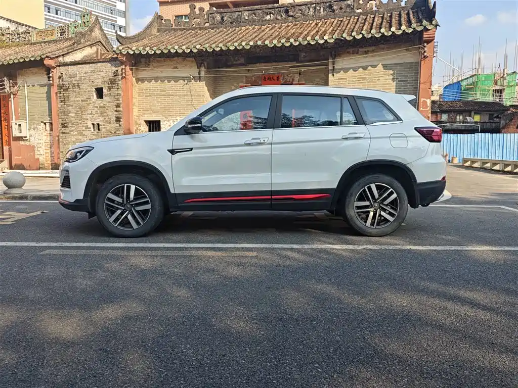 Changan CS75 — миниатюра 3