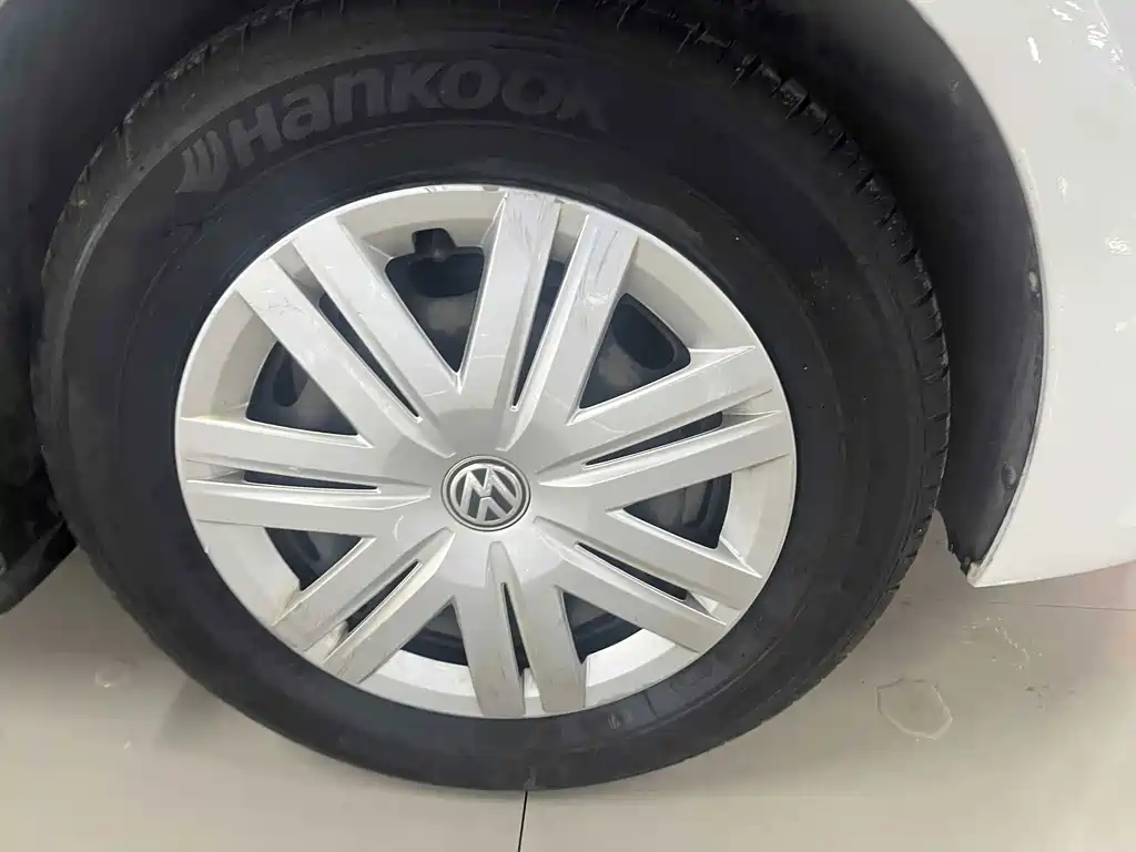Volkswagen Polo — миниатюра 5