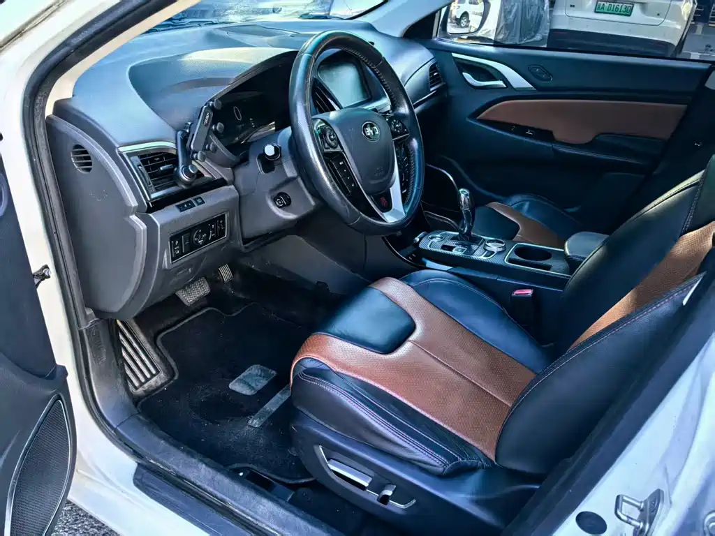 BYD Qin NEV — миниатюра 9