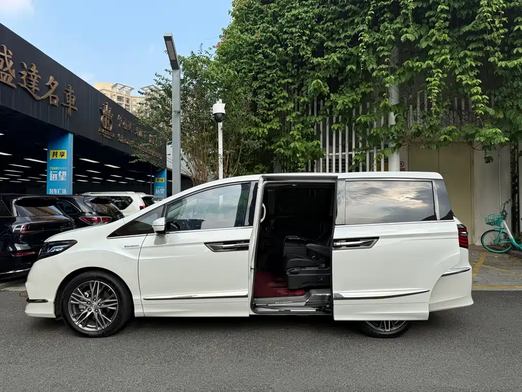 Honda Elysion — миниатюра 18
