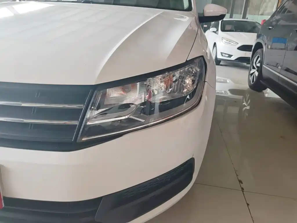 Volkswagen Santana — миниатюра 24