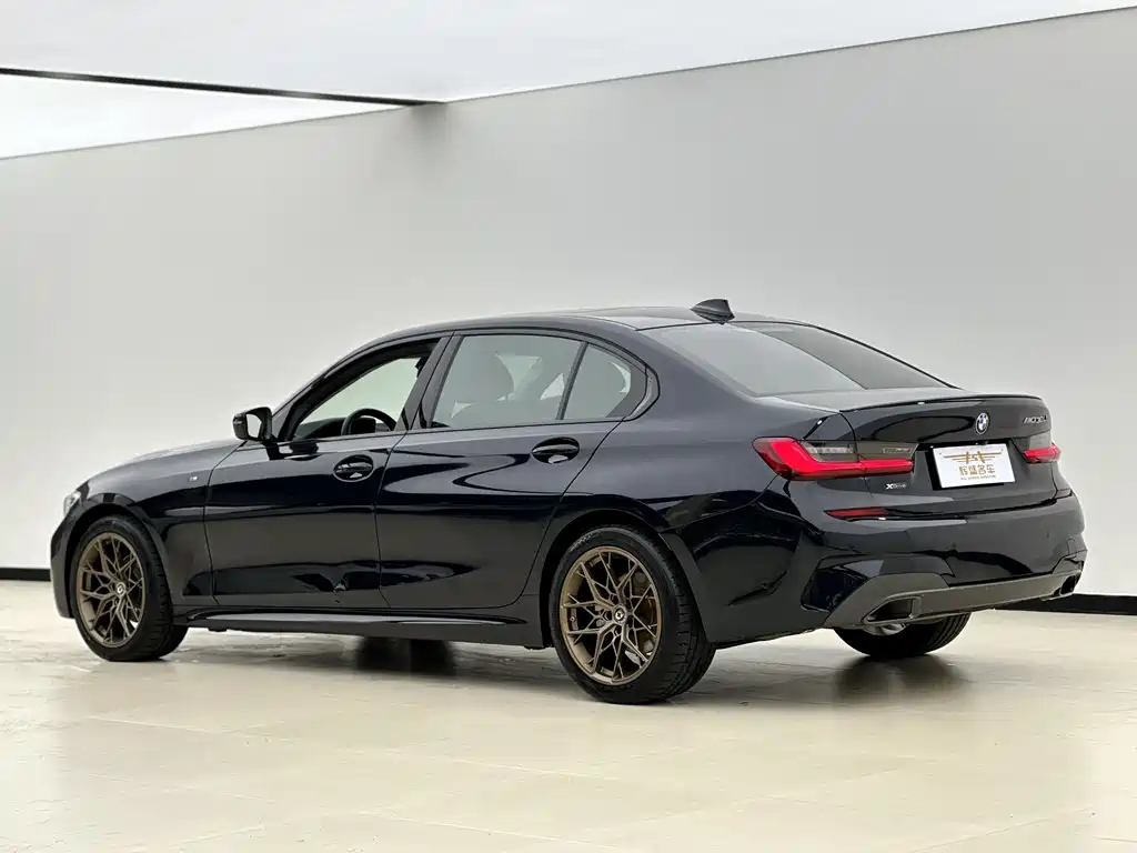BMW 3 Series 3 2022 330Li xDrive M Sport