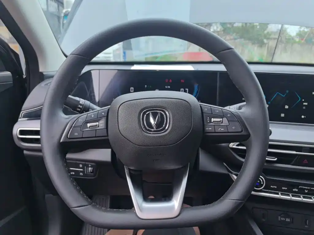 Changan Eado — миниатюра 11