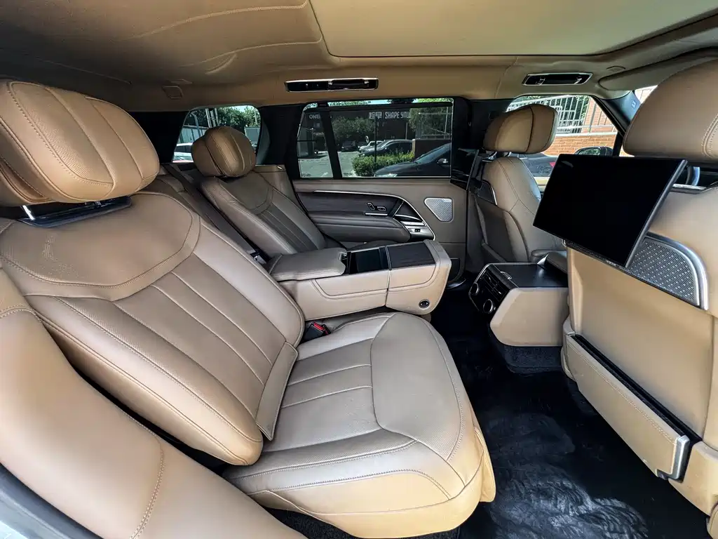 Land Rover Range Rover — миниатюра 10