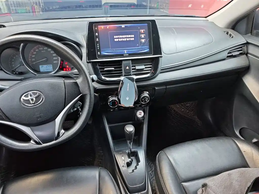 Toyota Vios FS — миниатюра 13