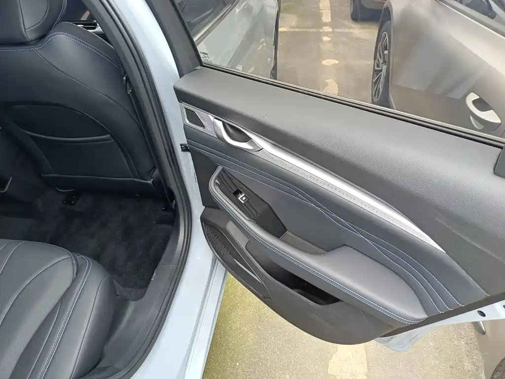 Geely Xingrui — миниатюра 8