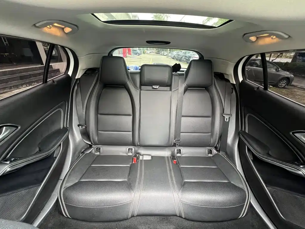 Mercedes-Benz GLA — миниатюра 16