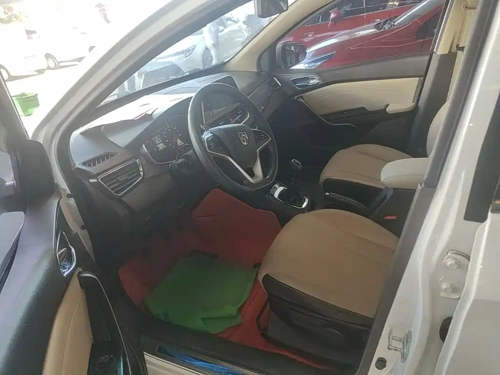 Baojun 310W — миниатюра 15