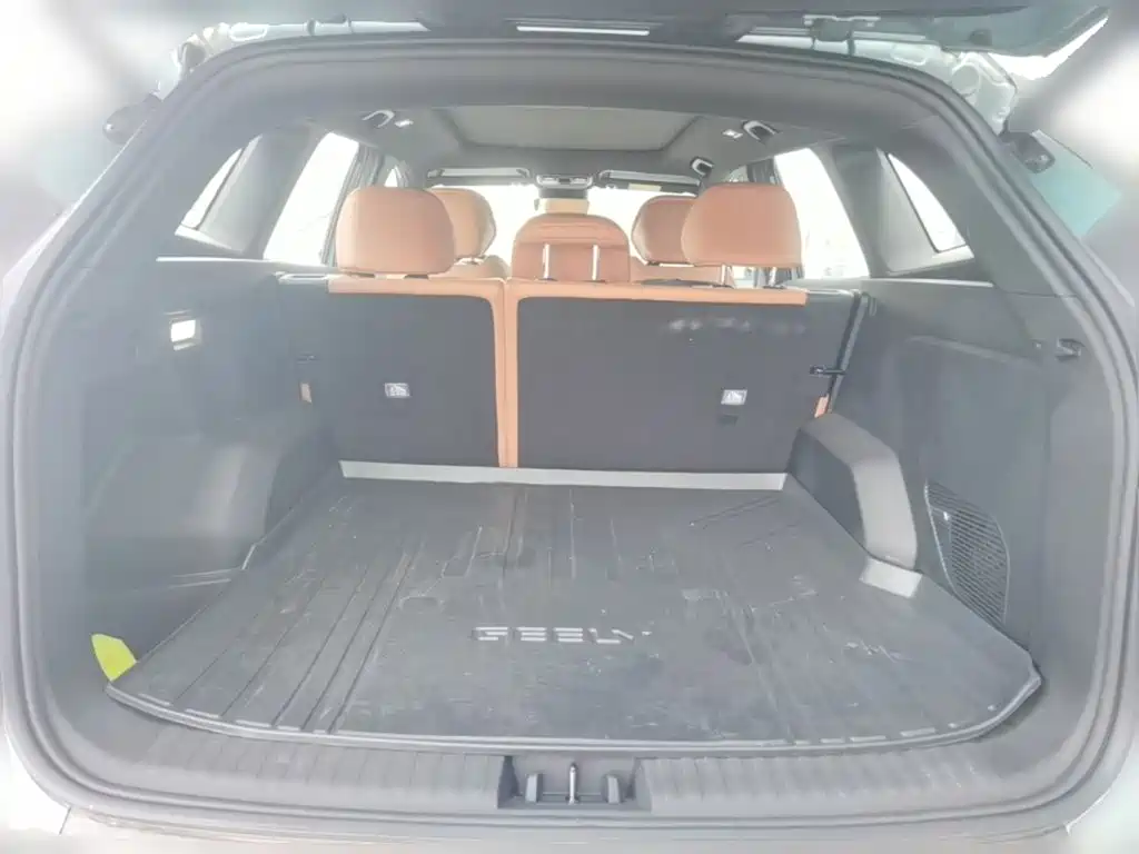 Geely Boyue L — миниатюра 24