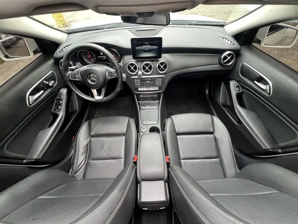 Mercedes-Benz GLA — миниатюра 12