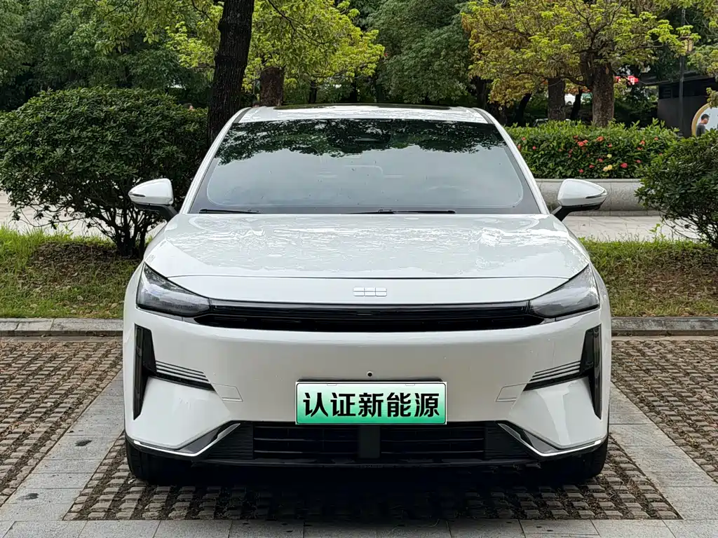 Geely Galaxy Galaxy L6 L6 2025 EM-i 140km +
