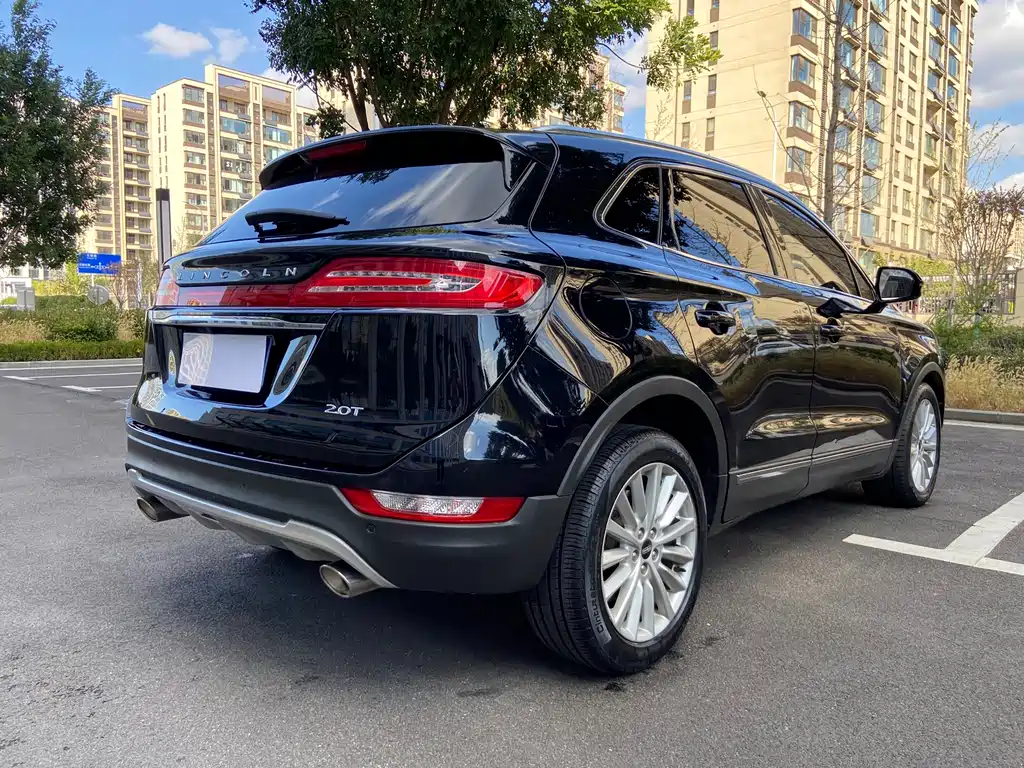 Lincoln MKC — миниатюра 5