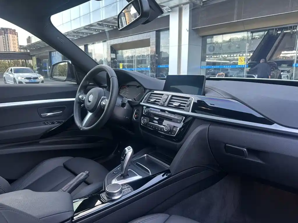 BMW 3 Series GT — миниатюра 12