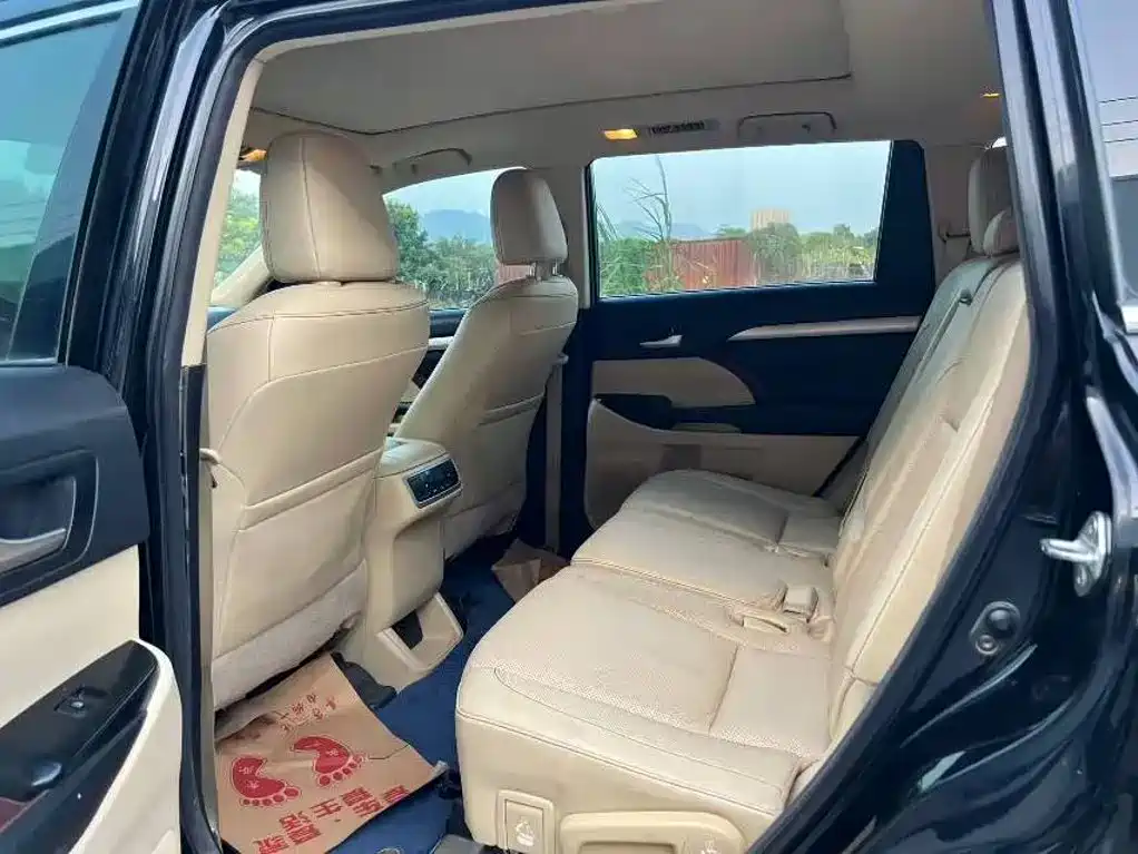 Toyota Highlander — миниатюра 4