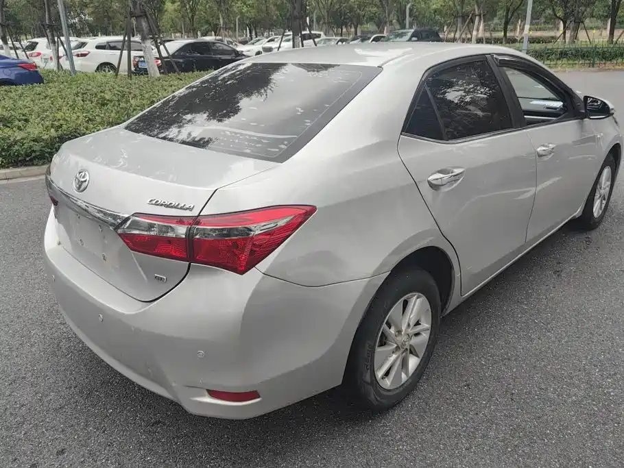 Toyota Corolla — миниатюра 3