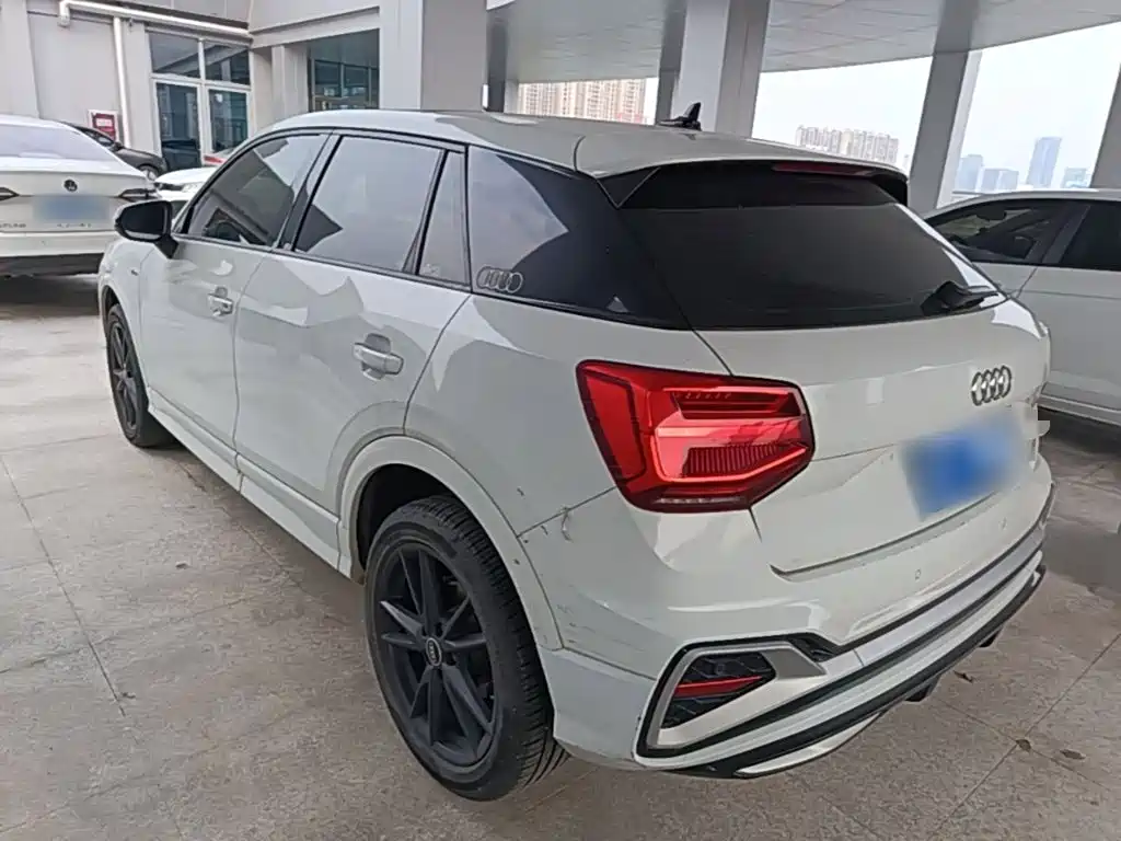 Audi Q2L — миниатюра 5