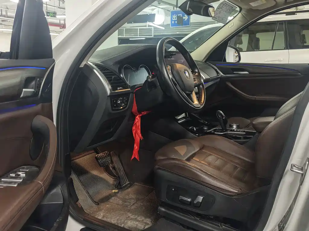 BMW X3 — миниатюра 8