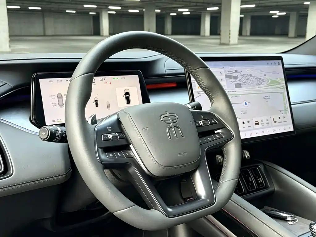 BYD L EV — миниатюра 9