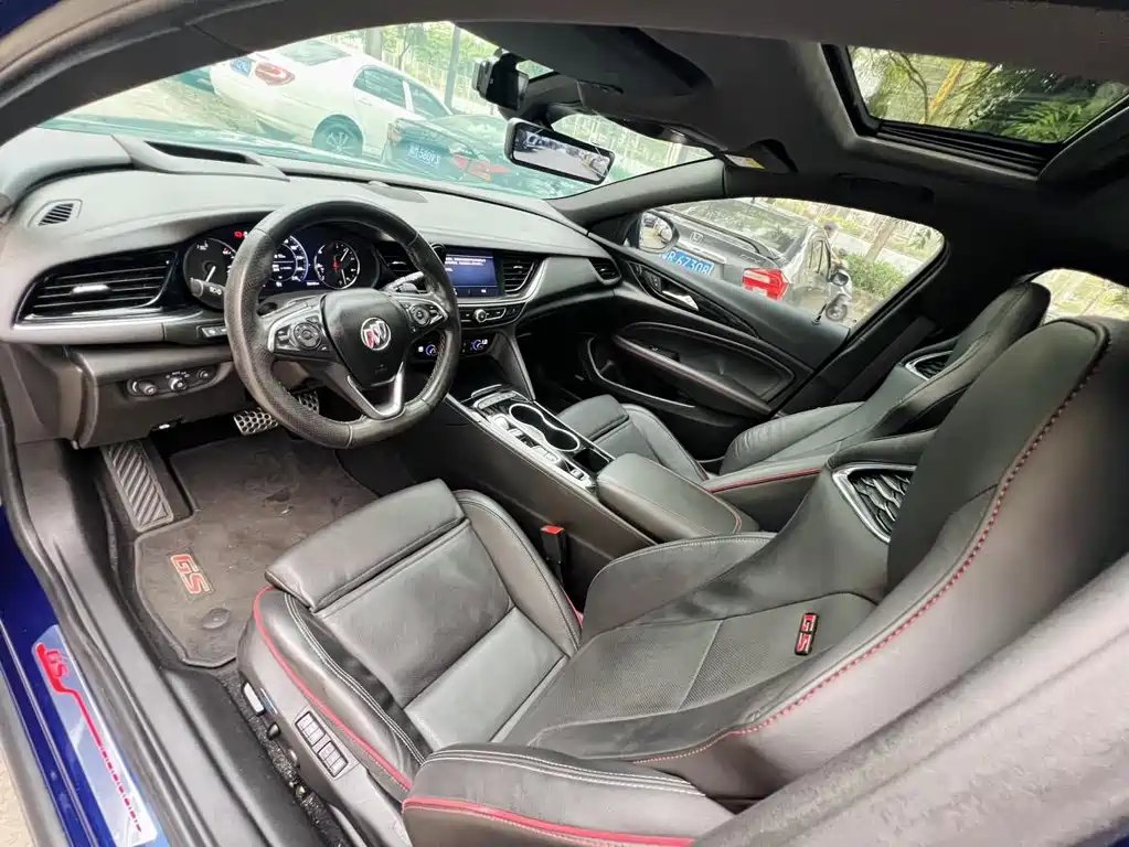 Buick Regal — миниатюра 13
