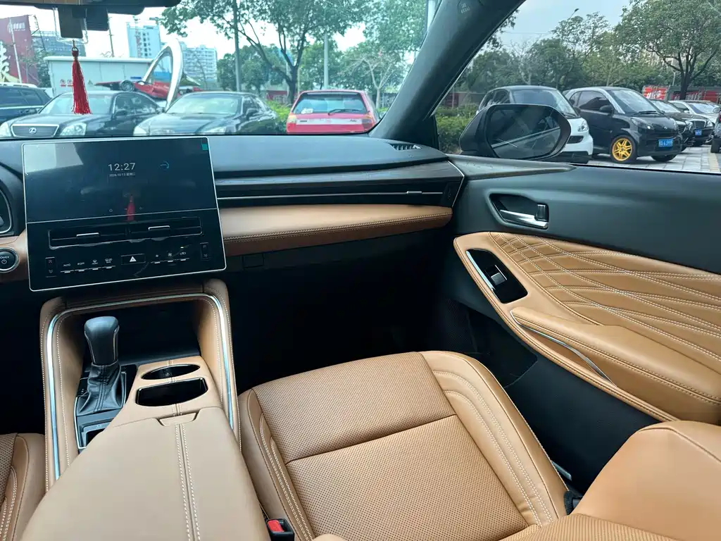 Toyota Avalon — миниатюра 18