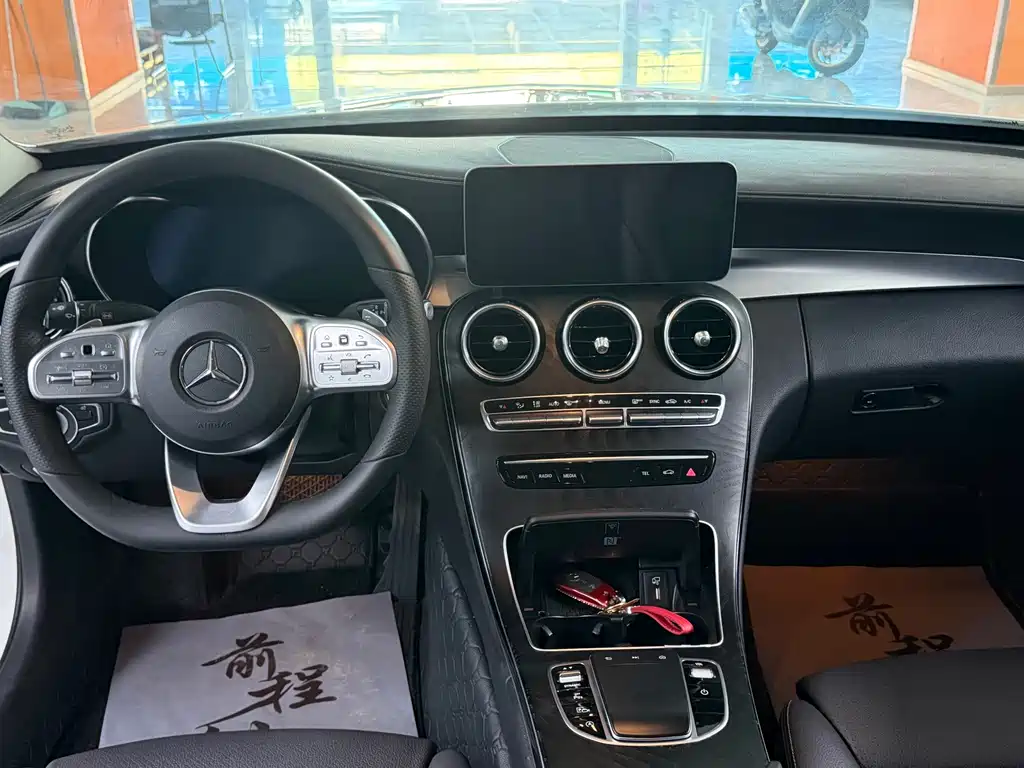 Mercedes-Benz C-Class — миниатюра 7