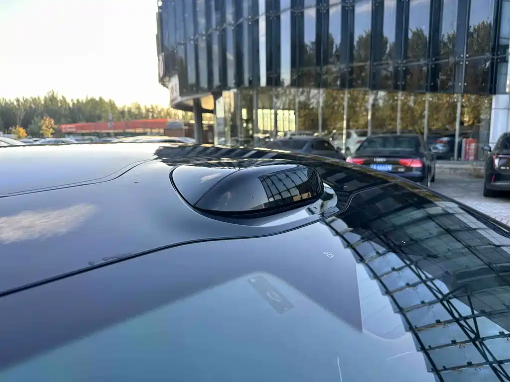 Xiaomi SU7 — миниатюра 11
