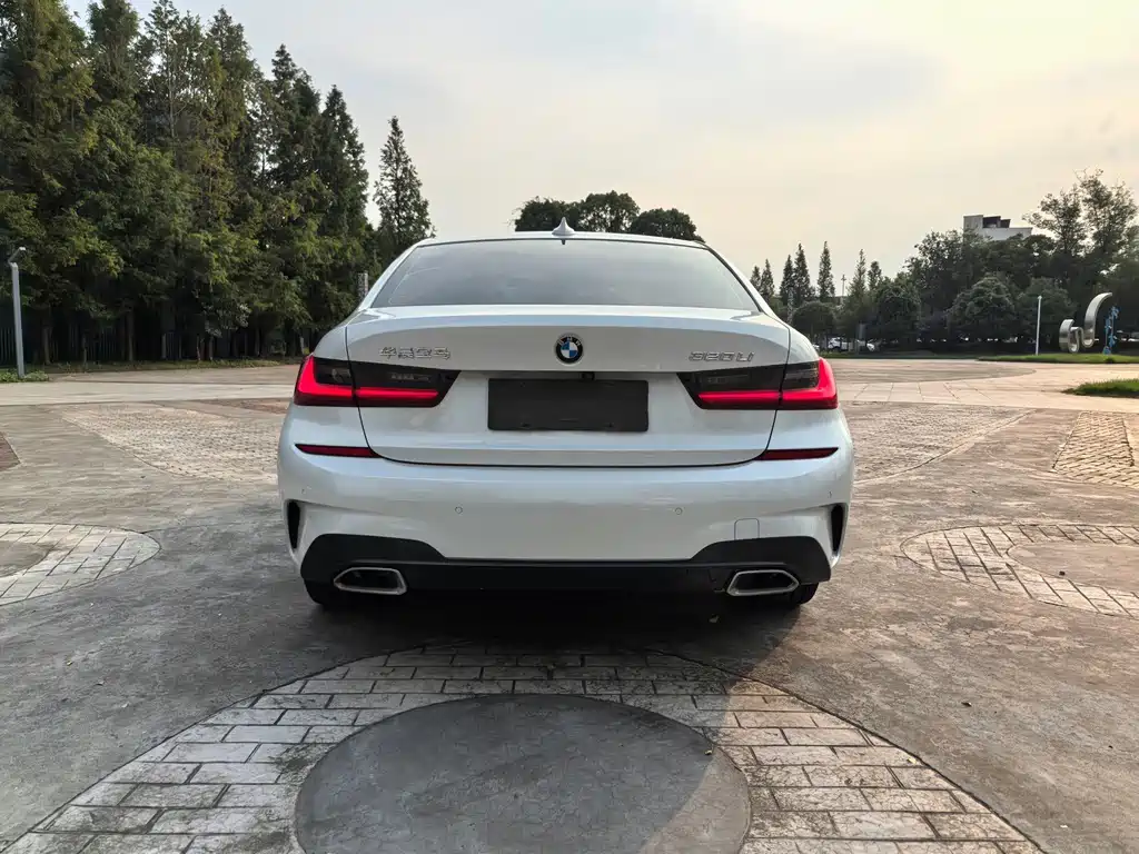 BMW 3 Series — миниатюра 7