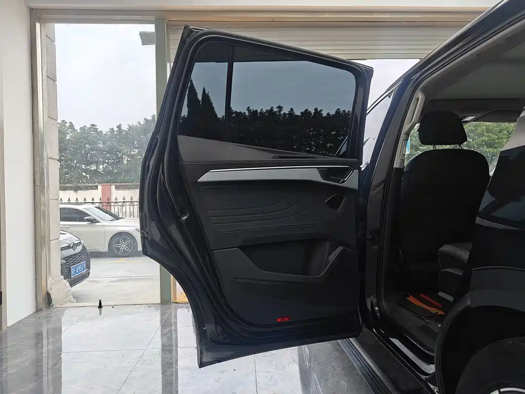 Volkswagen Talagon — миниатюра 10