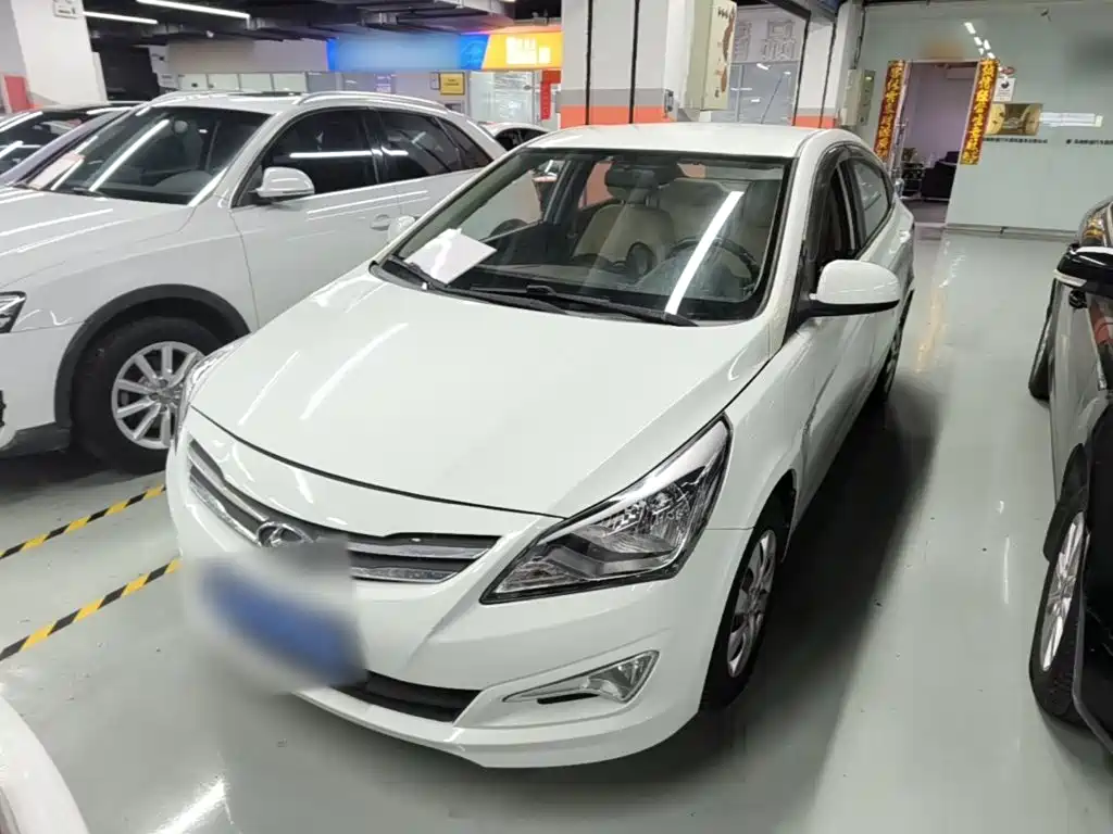 Hyundai Verna — миниатюра 3
