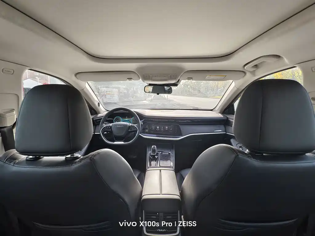 DONGFENG YI HYUN MAX