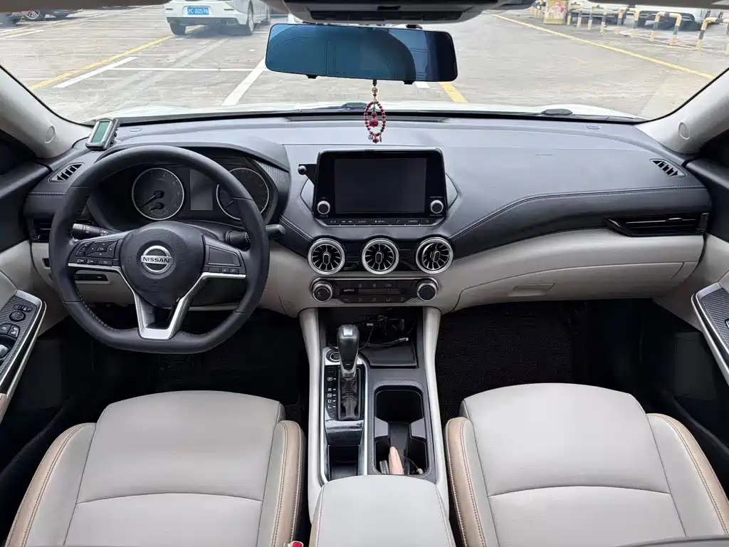 Nissan Sylphy — миниатюра 6