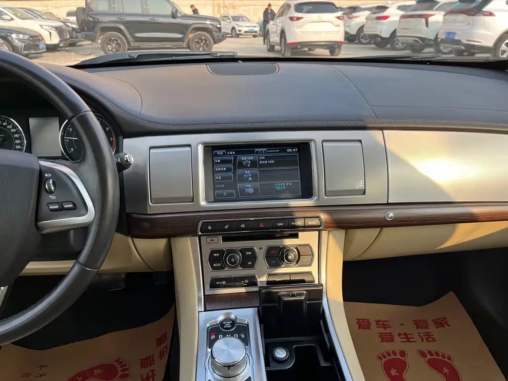 Jaguar XF — миниатюра 15