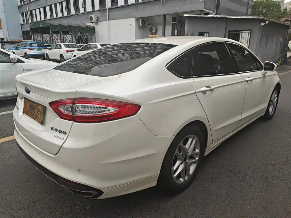 Ford Mondeo 2013 1.5L GTDi180 Fashion