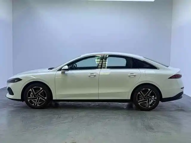 Roewe D7 2023 DMH 125km