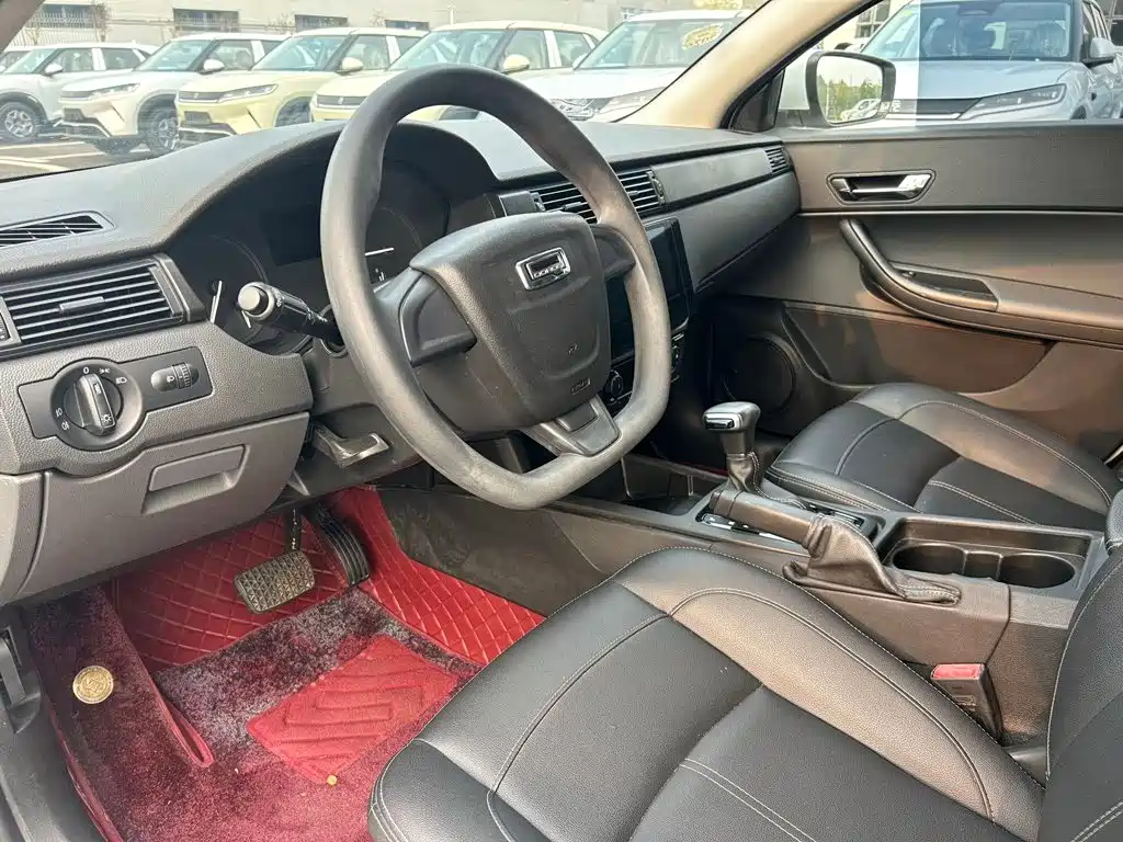 Qoros Qoros 3 — миниатюра 4