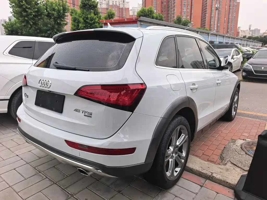 Audi Q5 (Import) — миниатюра 18