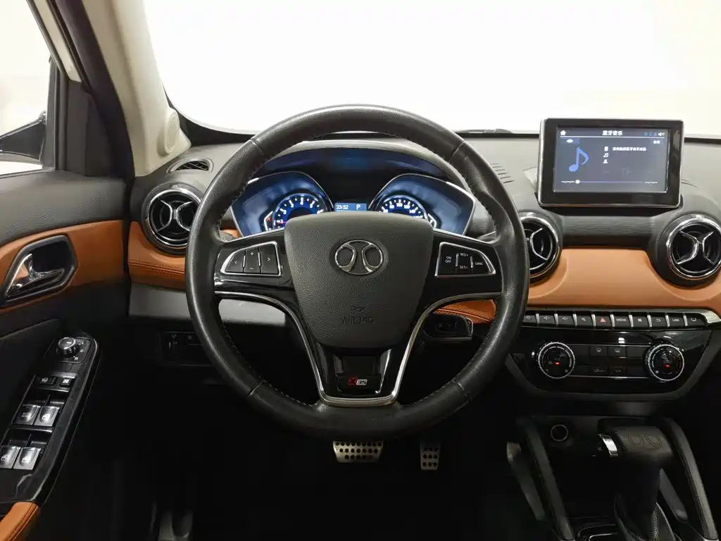 BAIC Senova X35 — миниатюра 11