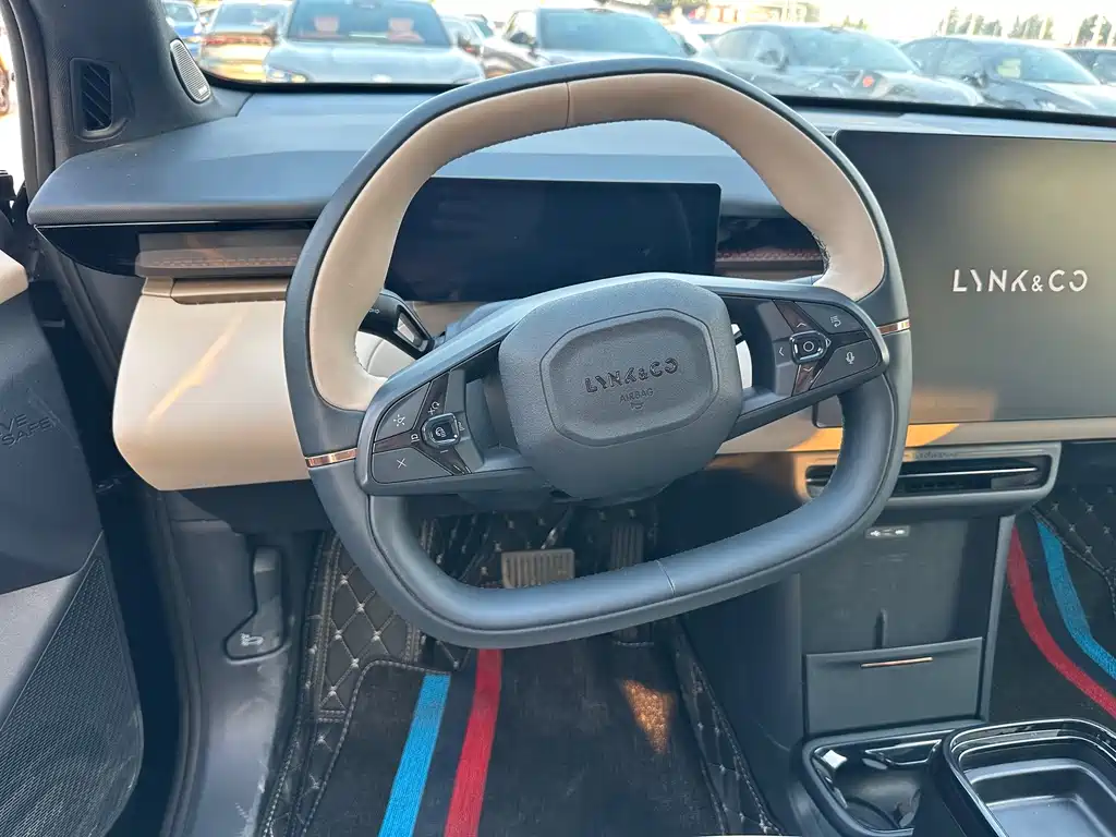 Lynk & Co Z20 — миниатюра 5