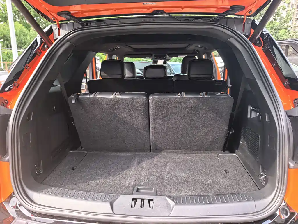 Ford Explorer — миниатюра 12