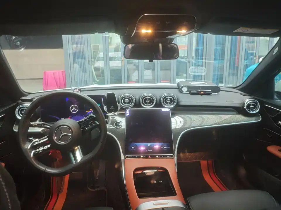 Mercedes-Benz C-Class — миниатюра 3