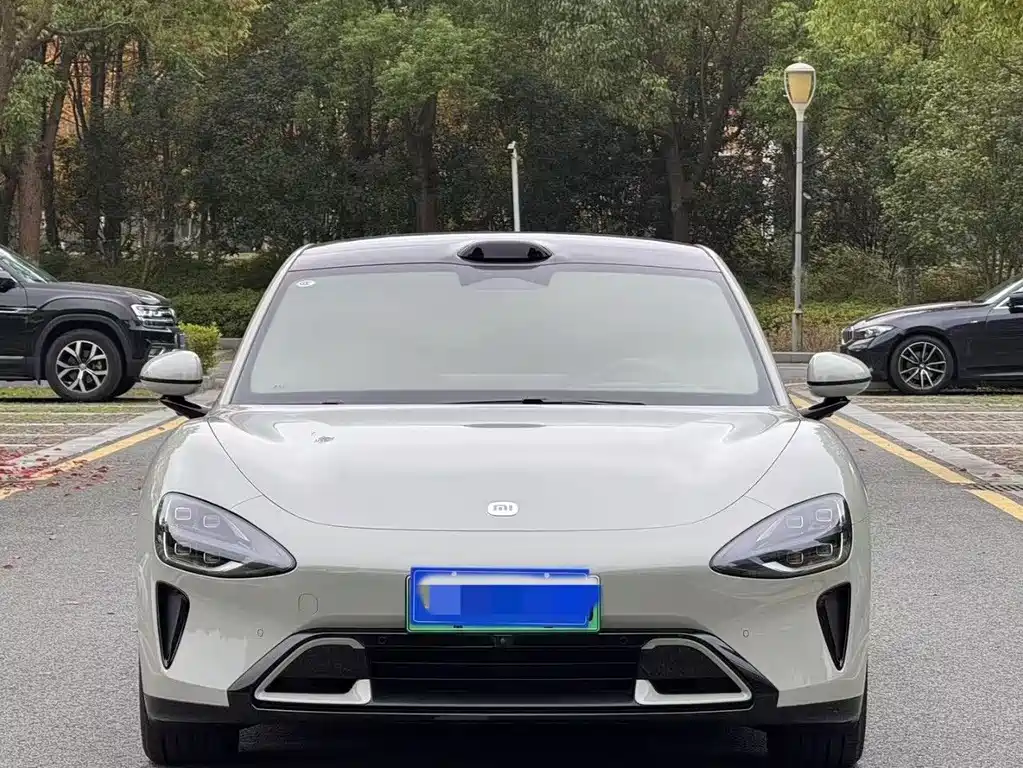 Xiaomi SU7 — миниатюра 2