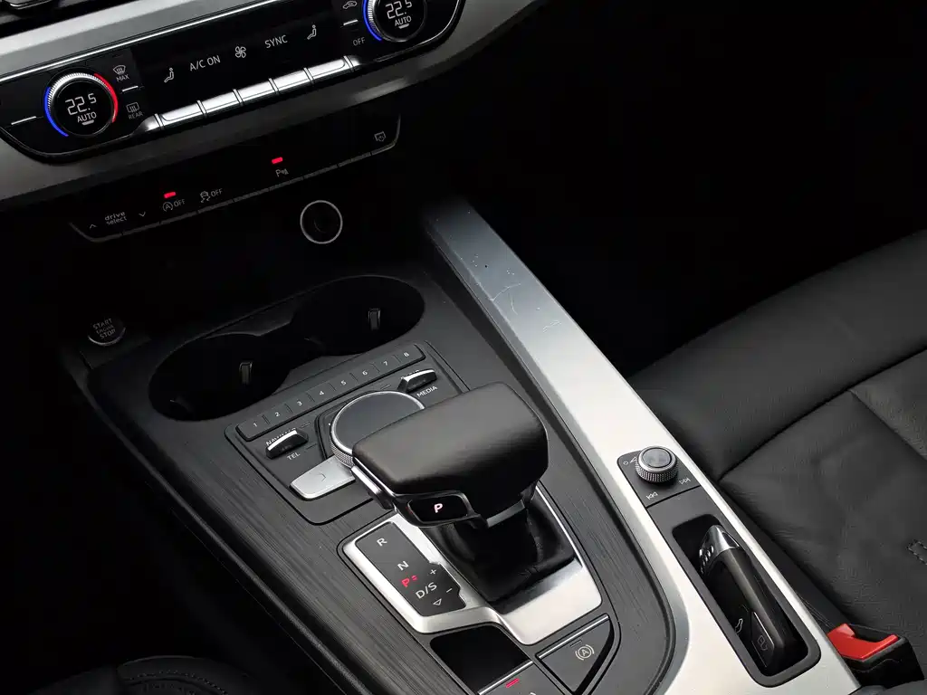 Audi A4L — миниатюра 16