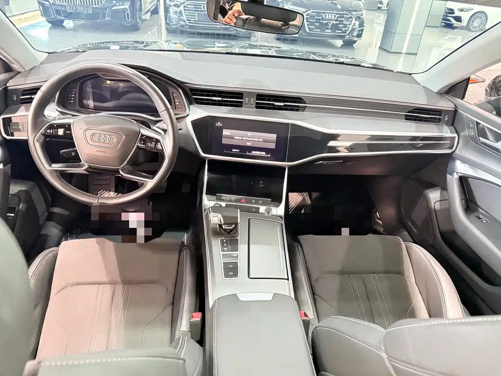 Audi A7L 2024 45TFSI S-line