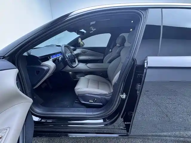 Lynk & Co Z10 — миниатюра 13