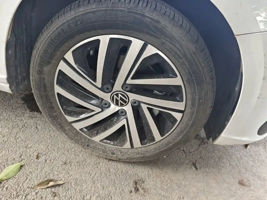Volkswagen Lavida — миниатюра 24